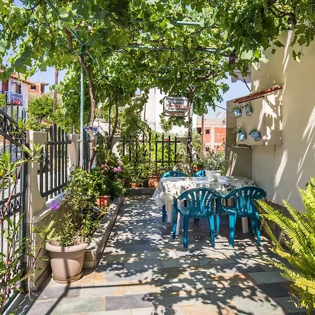 Malandris Apartment
